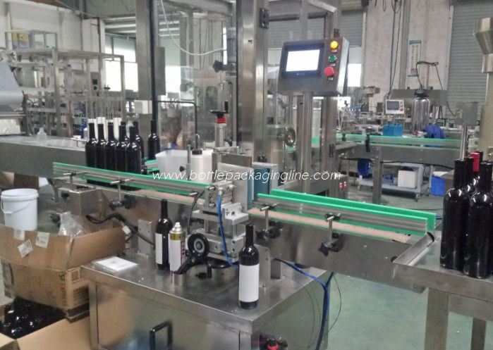 High Precision Automatic Bottle Labeling Machine Long Service Life